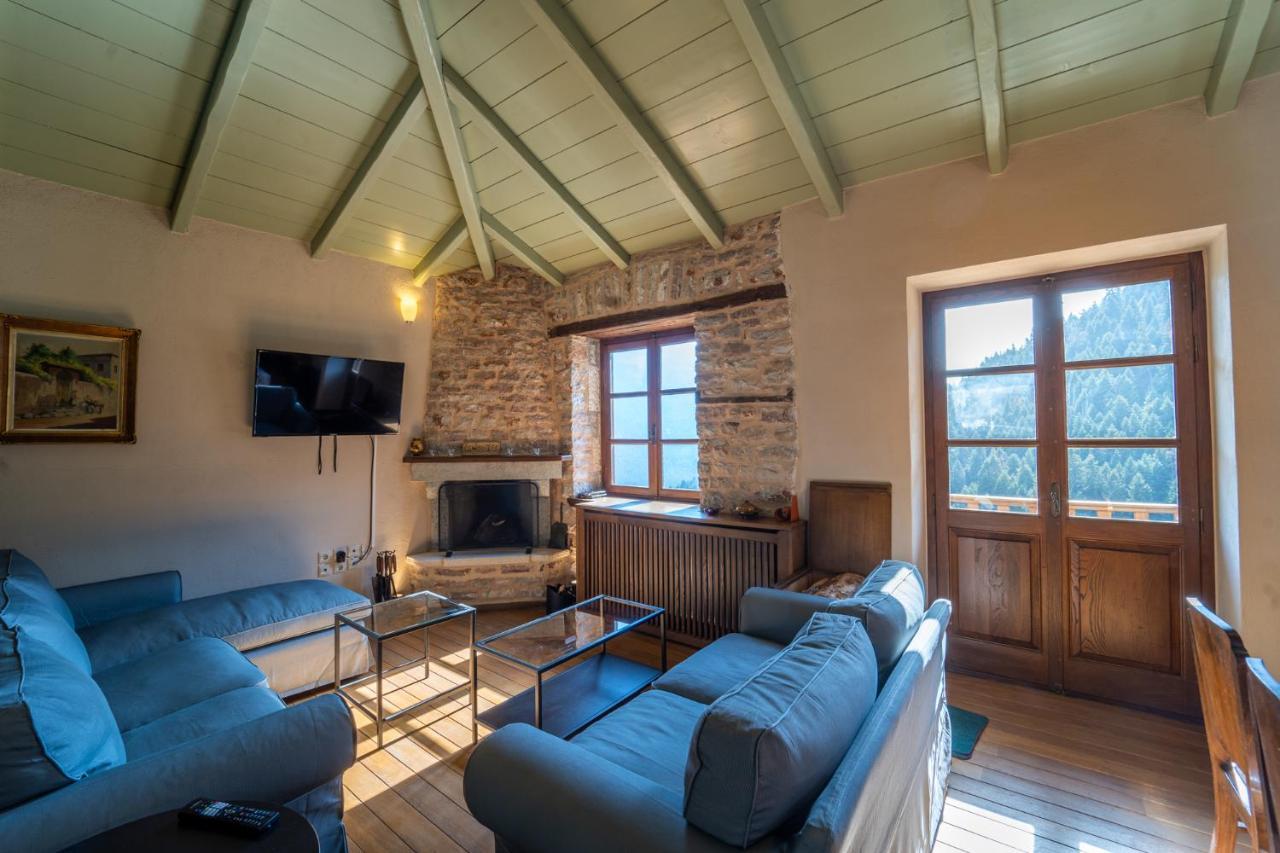 Villa Korfes-Κορφές Τριώροφη Βίλα Για Οικογένειες Και Παρέες Karpenísion Exteriör bild